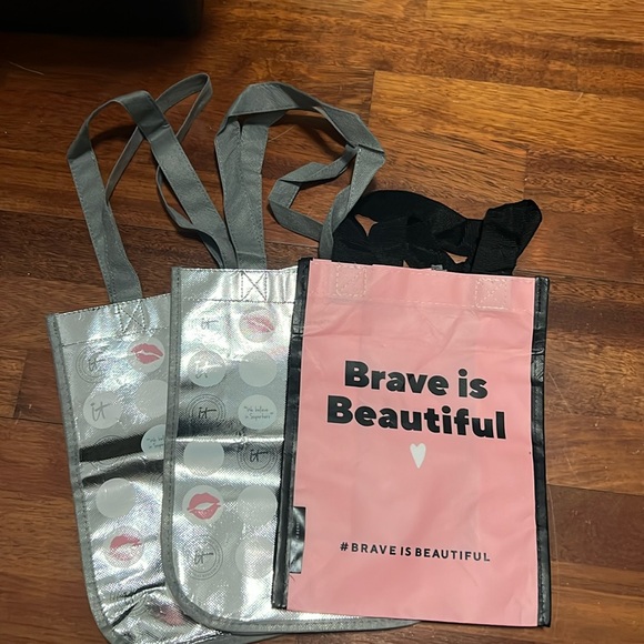 Handbags - Reusable bags.